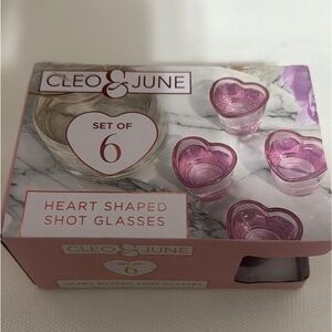 New cleo and June set of 6 heart shaped pink shot glasses
